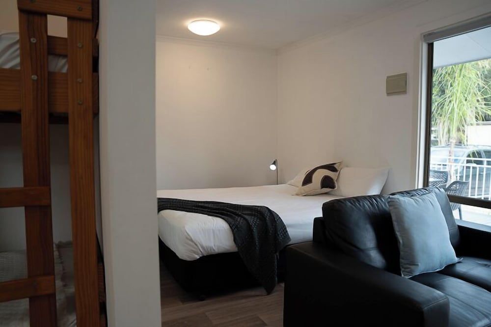 Highway 1 Holiday & Lifestyle Park 2