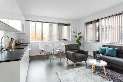 Abbott House by Viridian Apartments 3