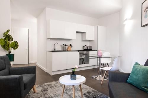 Abbott House by Viridian Apartments 2