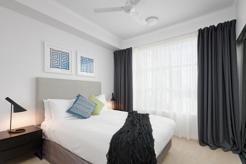 Boulevard North Lakes 2