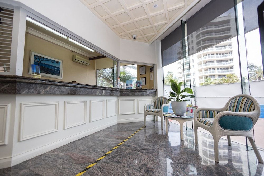Burleigh Surf Apartments 3