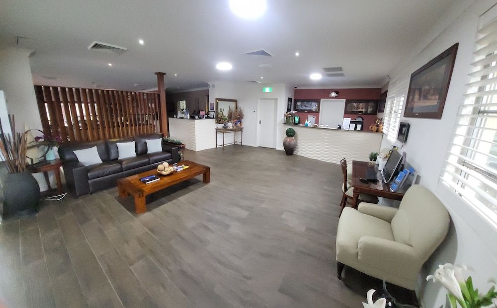 Country Plaza Queanbeyan 3
