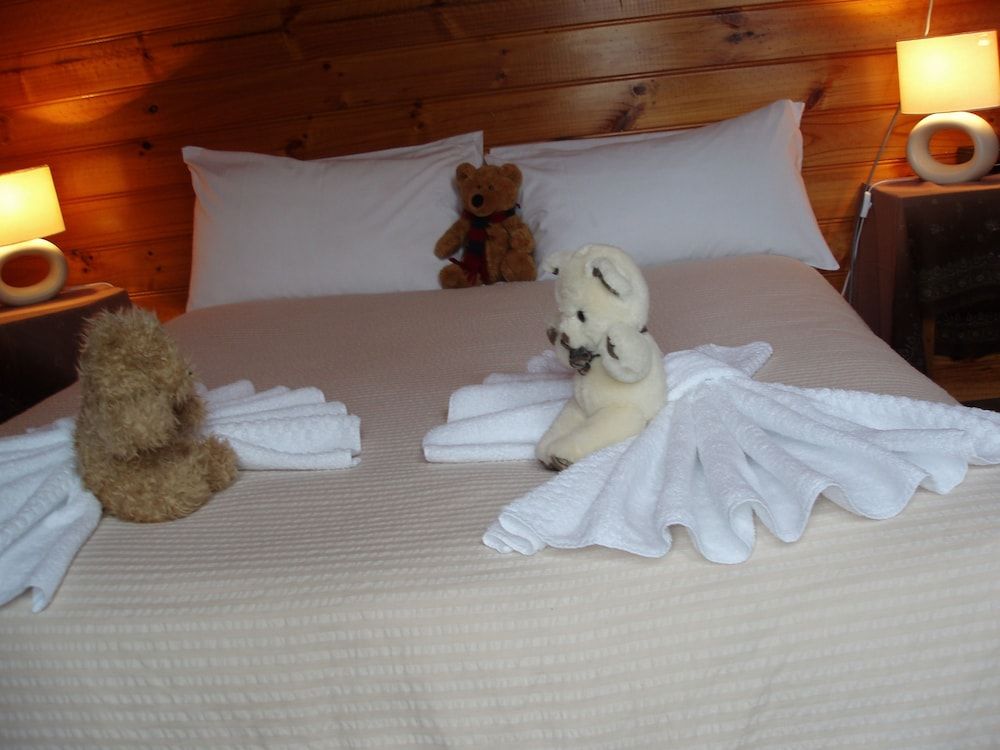 Boat Harbour Garden Cottages 3