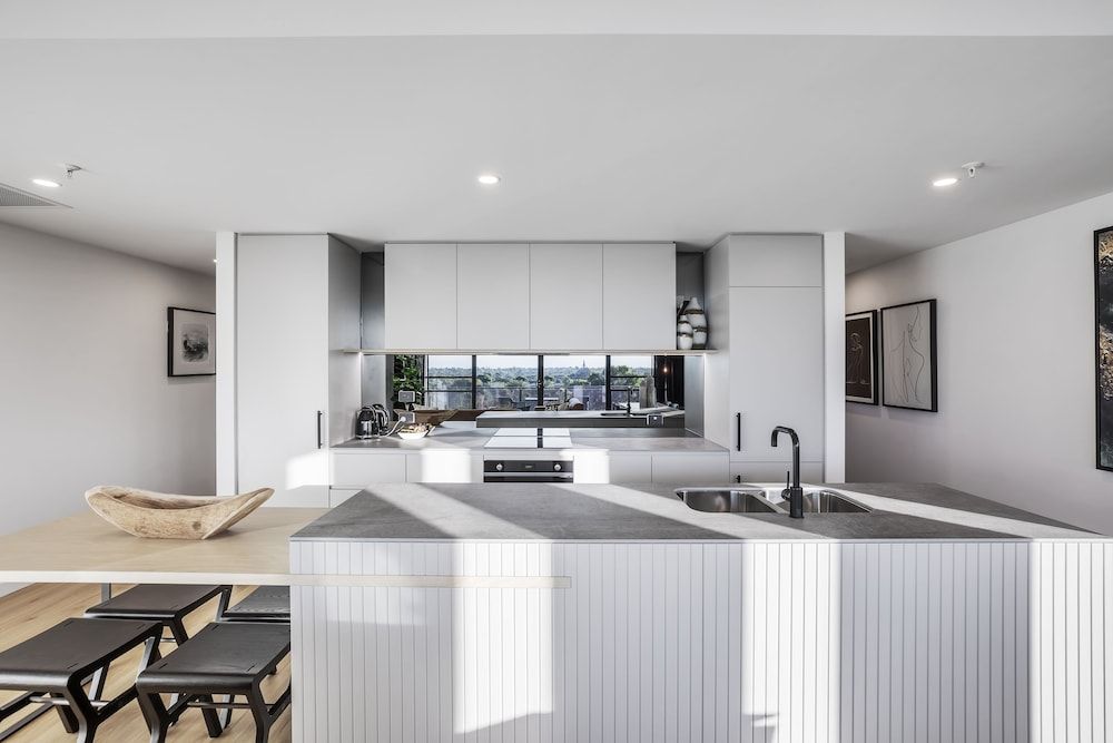 KT Apartments 3