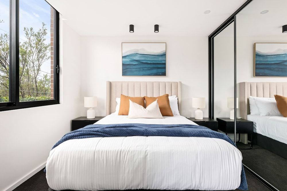 Cinema Suites Apartments by Urban Rest 2