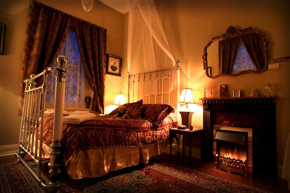 Blakes Manor Self Contained Heritage Accommodation 3