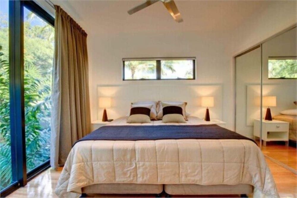 Pinnacle Apartments Hamilton Island 3