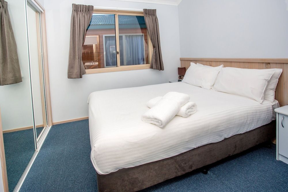 BIG4 Batemans Bay At Easts Riverside Holiday Park 2