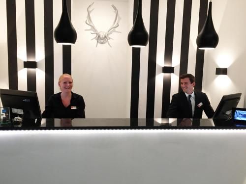 Hotel Alt Deutz City-Messe-Arena KONTAKTLOSER SELF CHECK-IN 2 estrellas en Colonia