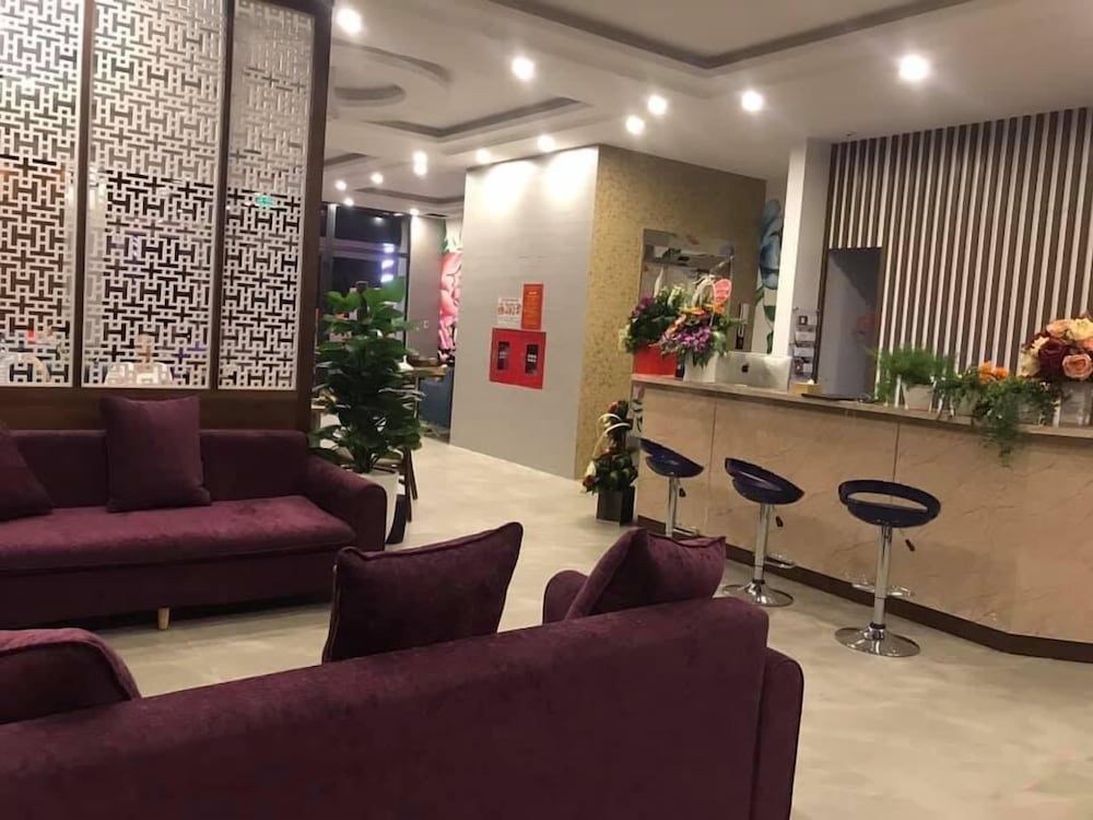 Starway Hotel 2