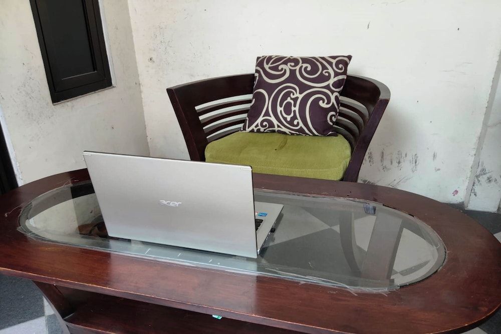 Hotel O Homestay Bu Sun SyariahNearTaman Rekreasi & Pemandian Taman Suruh 3