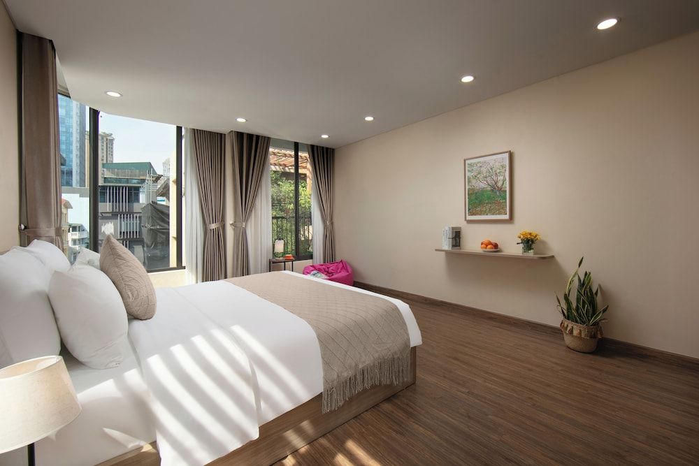HB Serviced Apartment - Lac Long Quan 2