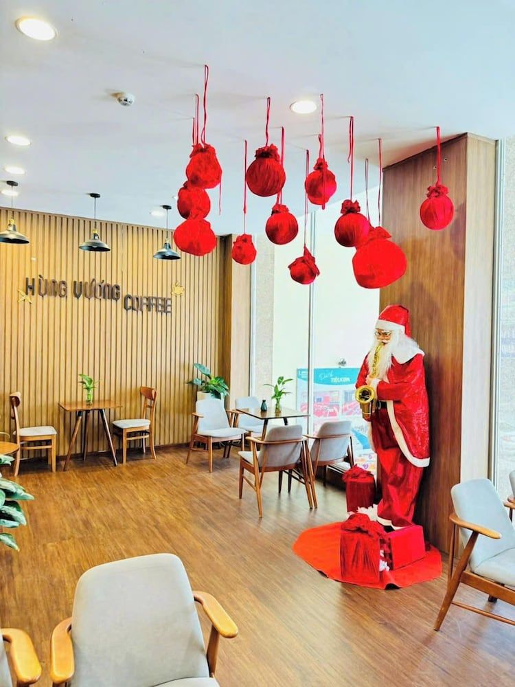 KHACH SAN HUNG VUONG 3