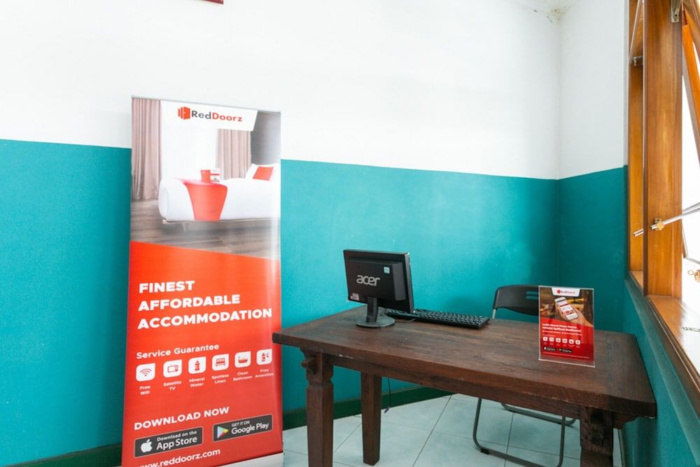 RedDoorz Syariah near Alun Alun Magelang 2