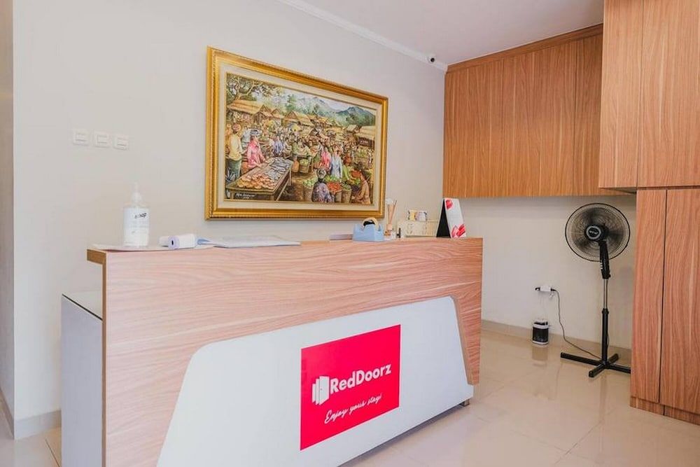 Reddoorz Plus Near Soekarno Hatta Airport Taman Mahkota 3