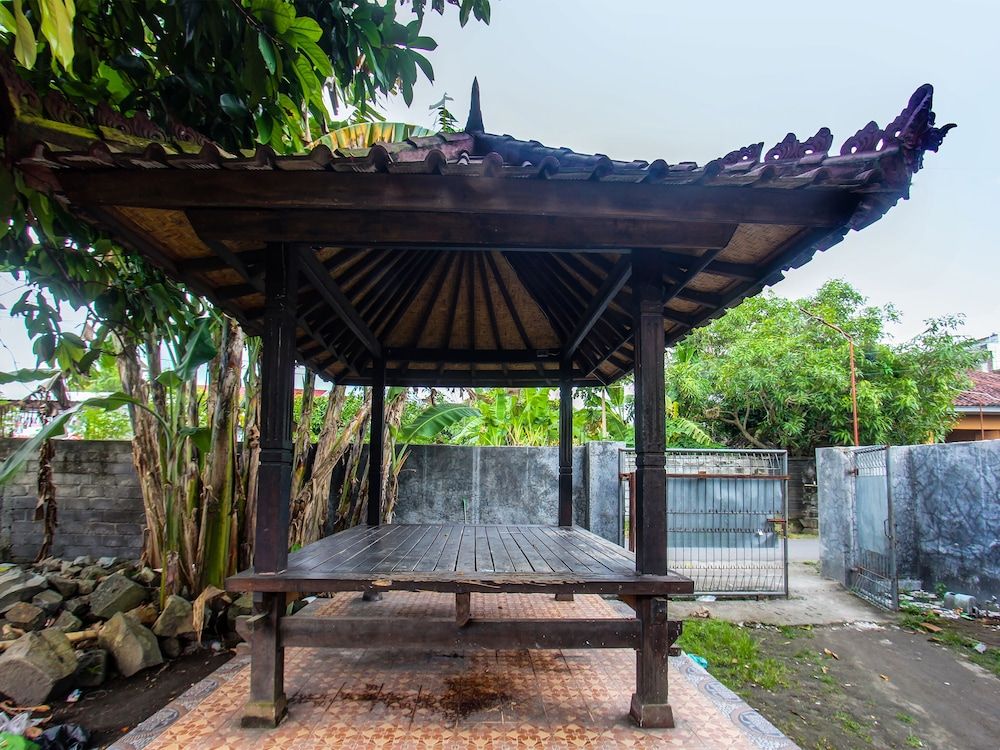 Hotel O Kos Agi Mataram Near Masjid Hissoh Al-Faham 3