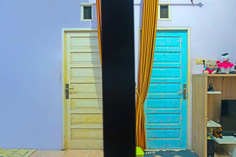 Hotel O Adam Kost SyariahNearWisata Jembatan Barito 2