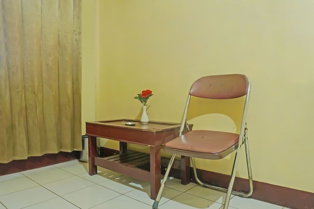 Hotel O Adam Kost SyariahNearWisata Jembatan Barito 3