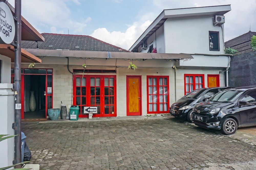 Hotel O Bogor Guest House 1