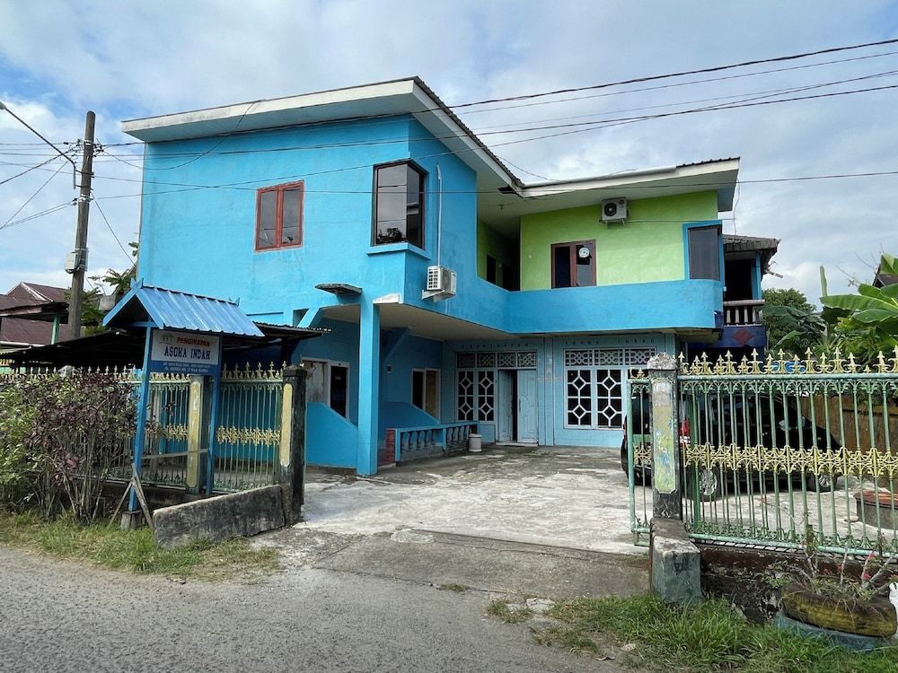 Hotel O Penginapan Asoka Indah Near PT. PLN (persero) Gardu Induk Barru 1