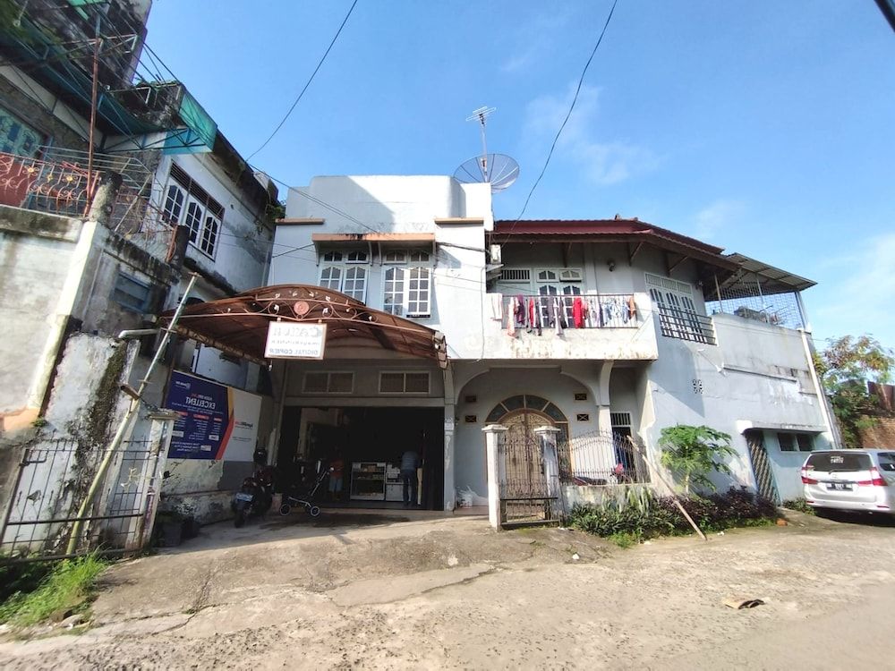 Hotel O Excellent Kost 2 estrellas en Jambi