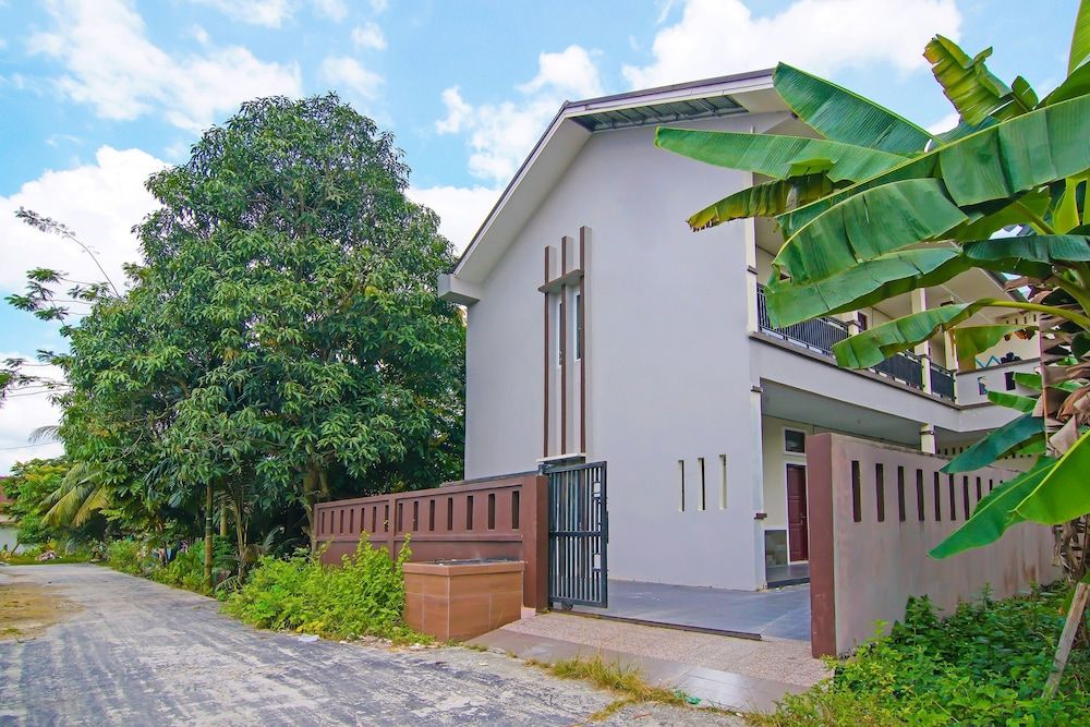 Hotel O Putri Guest House Syariah Near SPBU Rimbo Panjang 2 estrelas em Pekanbaru