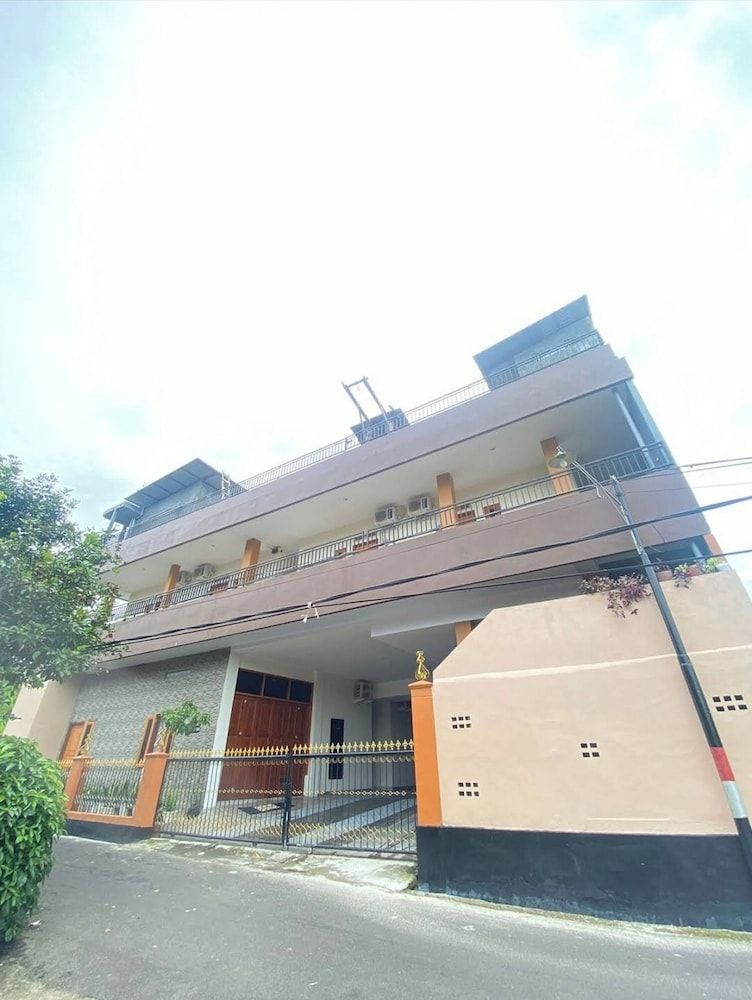 Hotel O Wisma Nusantara Near SD GMIM Wiau Lapi 2 estrelas em Manado