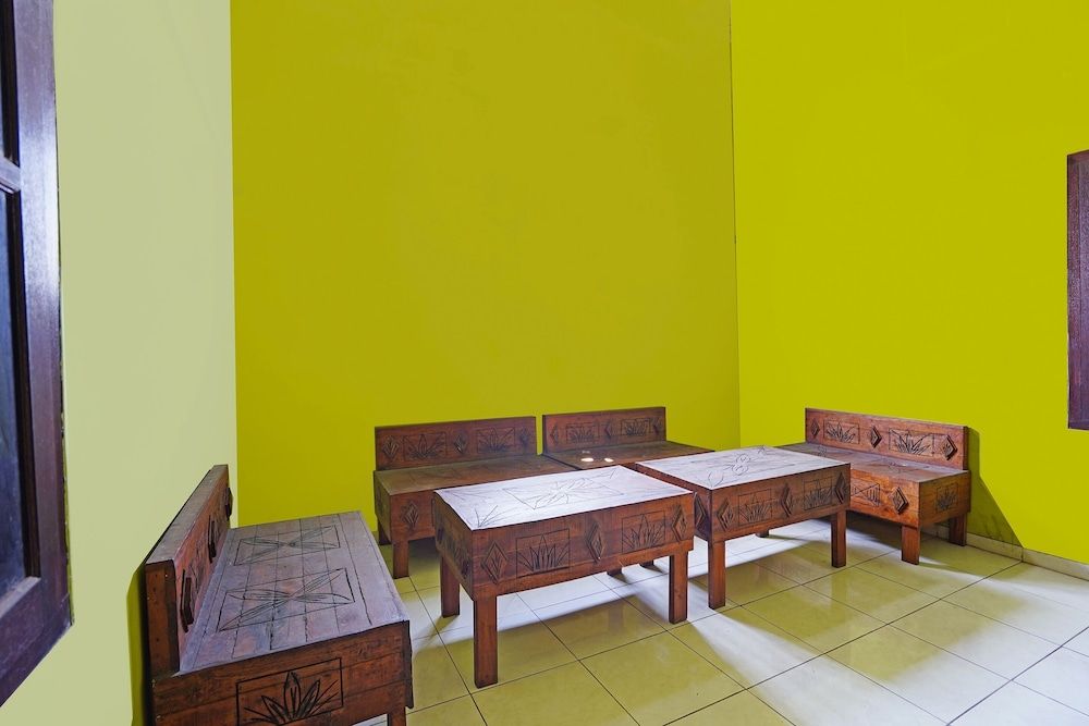 OYO 91583 D’cost Green Syariah 3