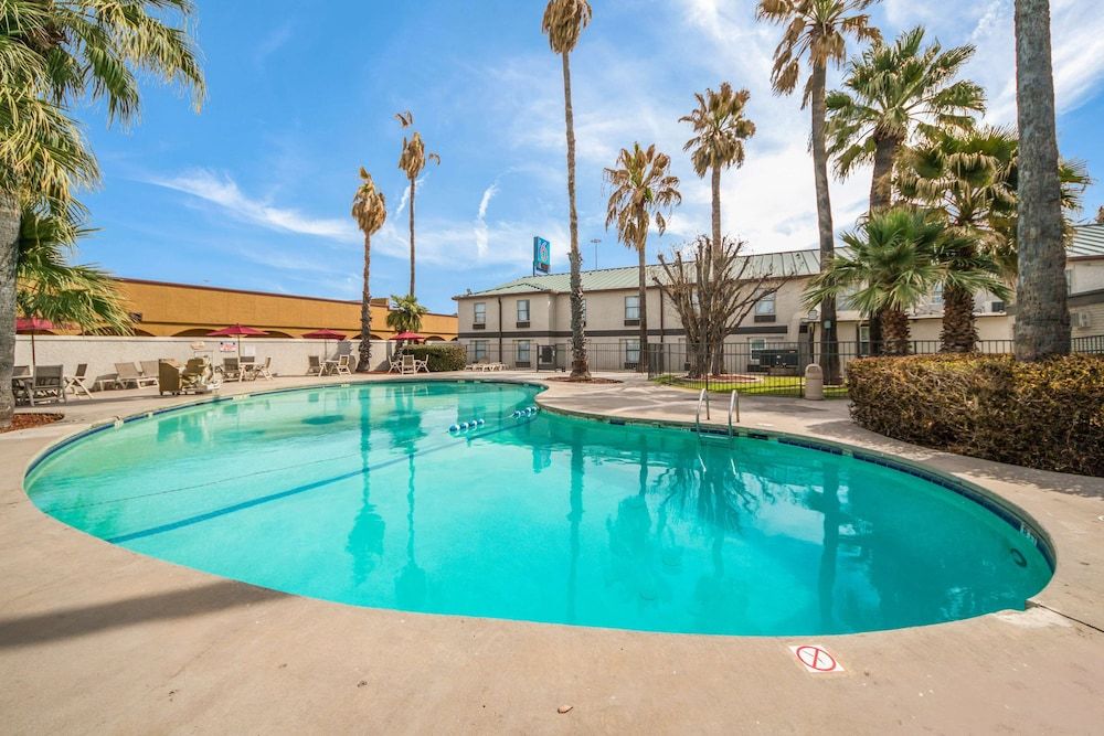 Motel 6 Laredo, TX - North I-35 2 estrelas em Laredo