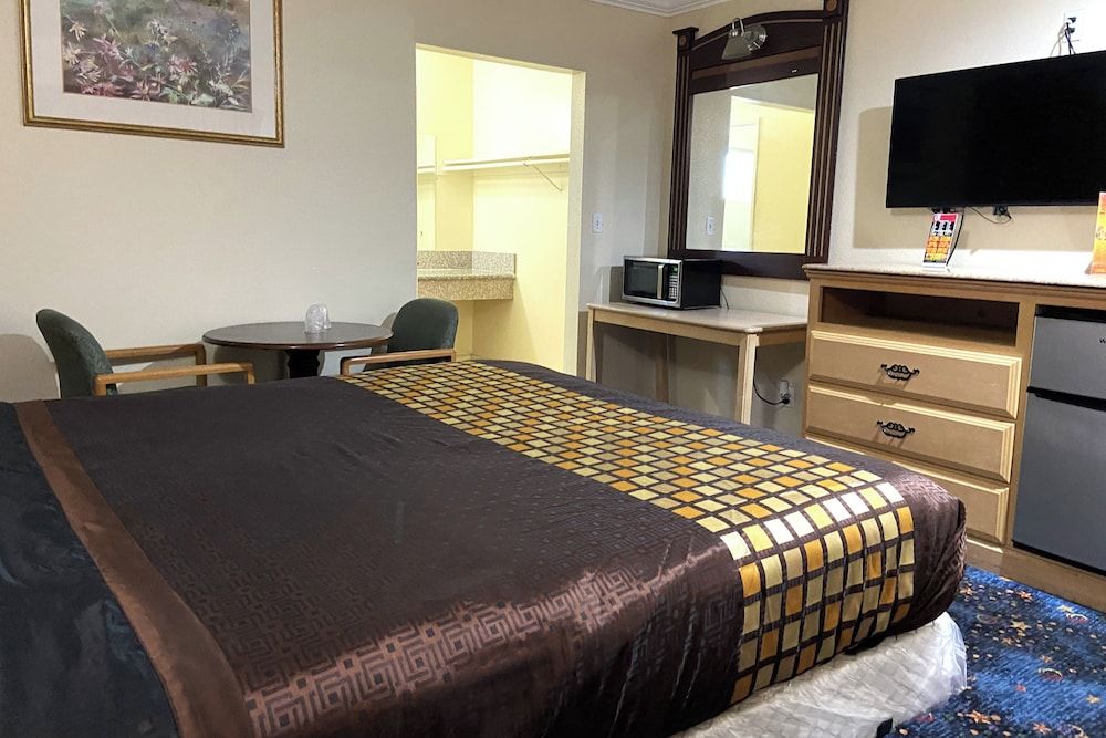 Robinhood Motel Anaheim West 3