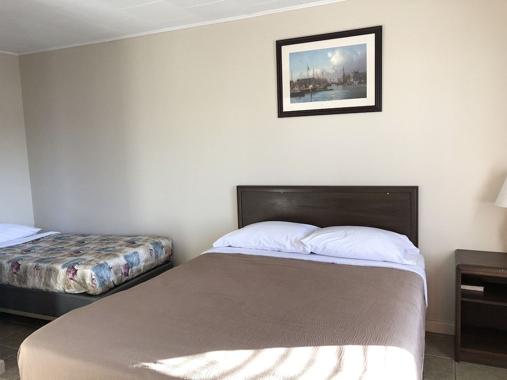 NovaStar Motel On The Lake 2