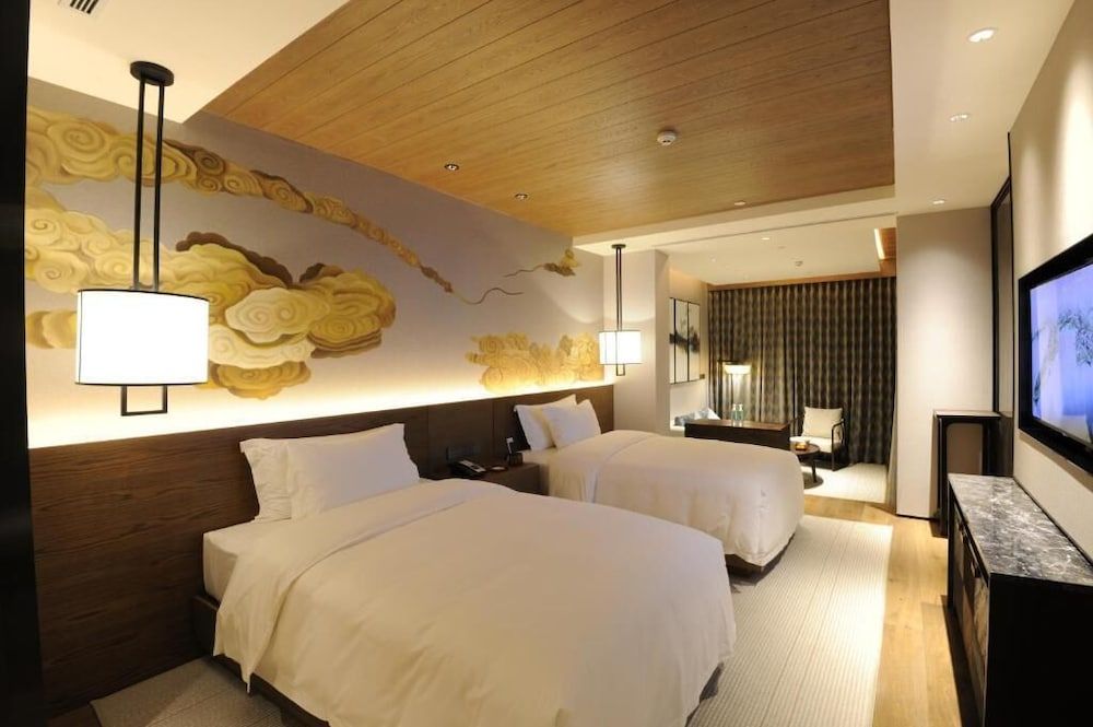 Jinshuo Holiday Hotel 2