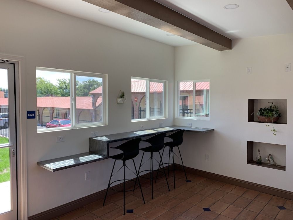 The Greens Hotel - Stockton Blvd 2