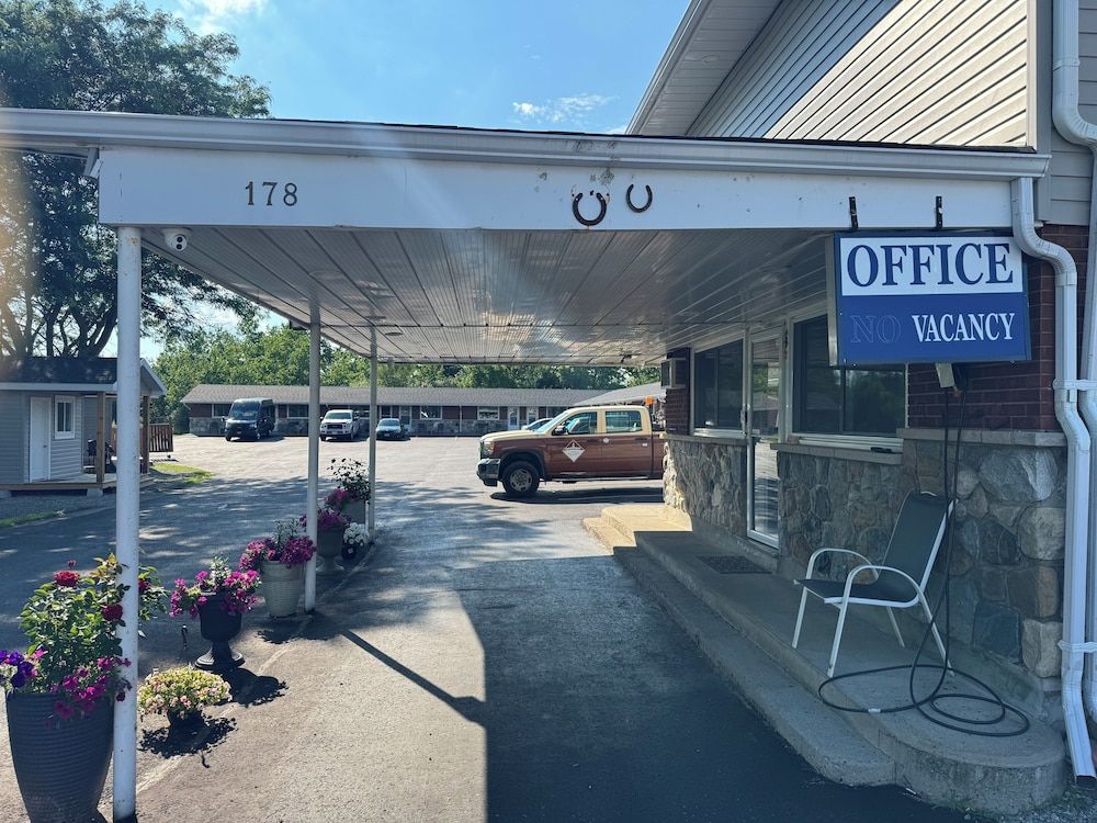 Roger's Motel 1 étoiles à Smiths Falls