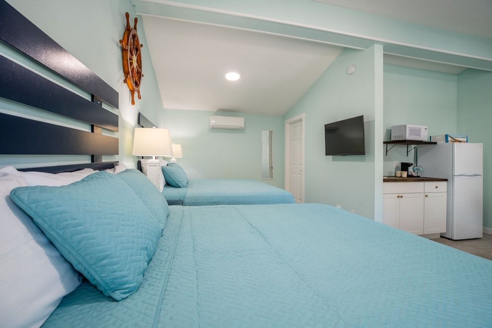 Salt Air Inn & Suites 3