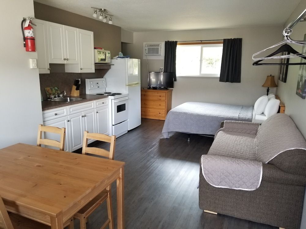 Osoyoos Lakeview Inn & Suites 3