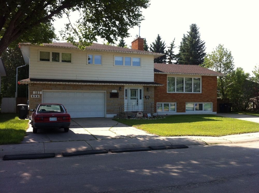 College Park Bed and Breakfast -1 estrellas en Saskatoon