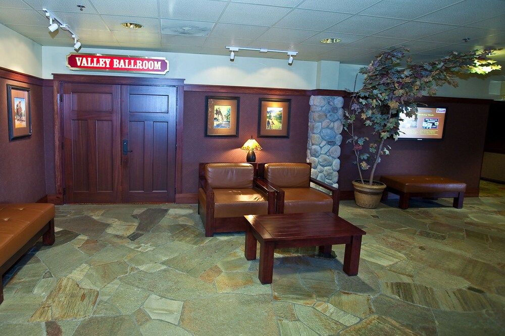 Carson Valley Motor Lodge & Suites 2