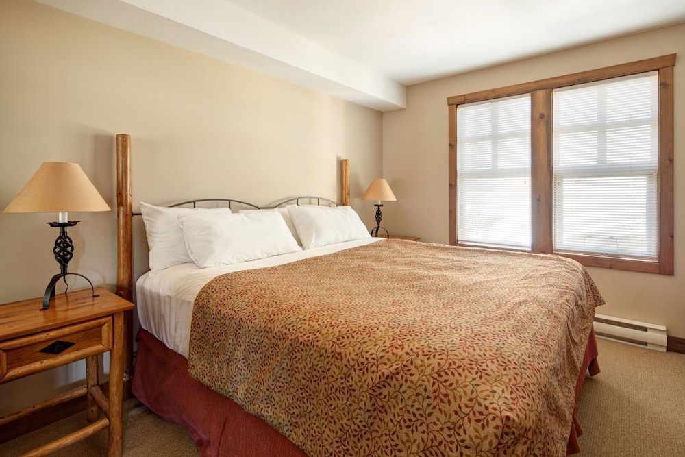 Panorama Mountain Resort - Ski Tip Tamarack Condos 3