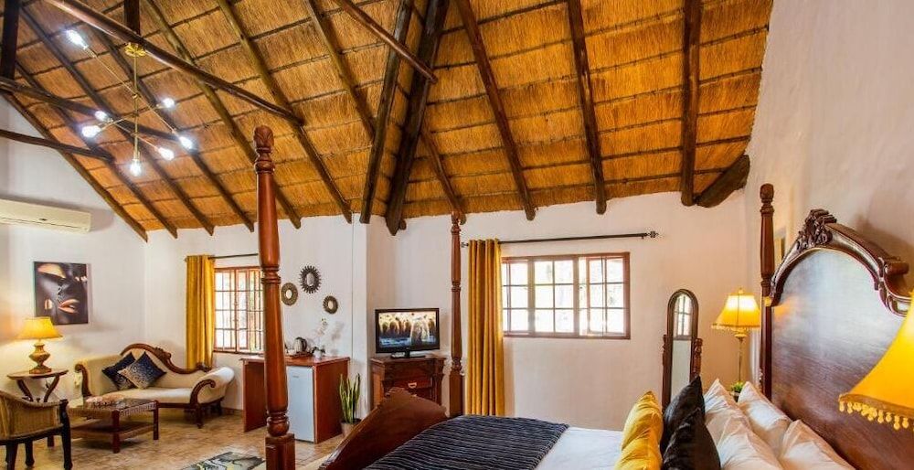 The Villa Manor & Spa 3