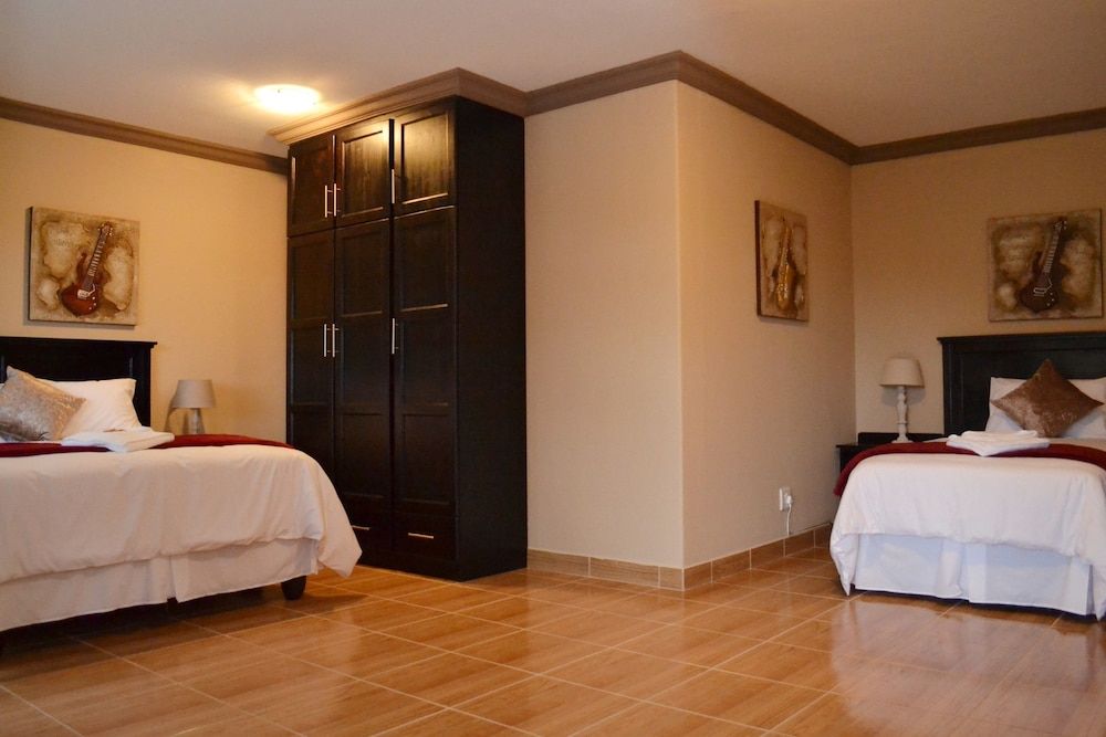 B at Home Guesthouse Piet Retief 2