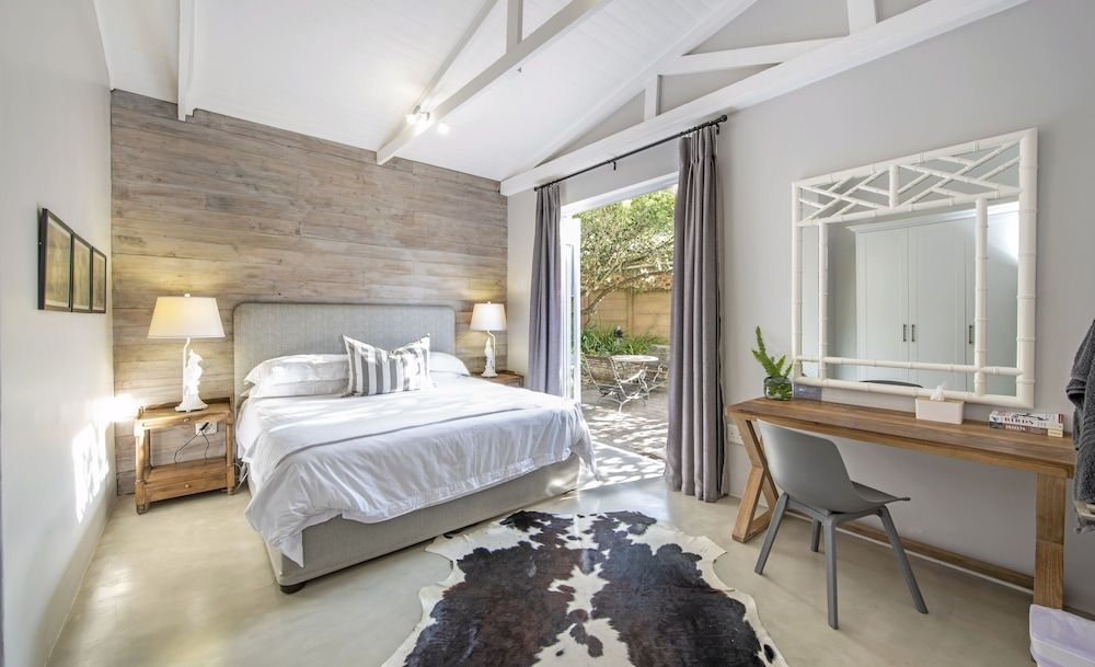 Driftwood - Kenton on Sea 2