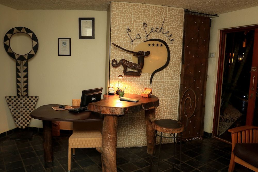 La Lechere Guest House 2