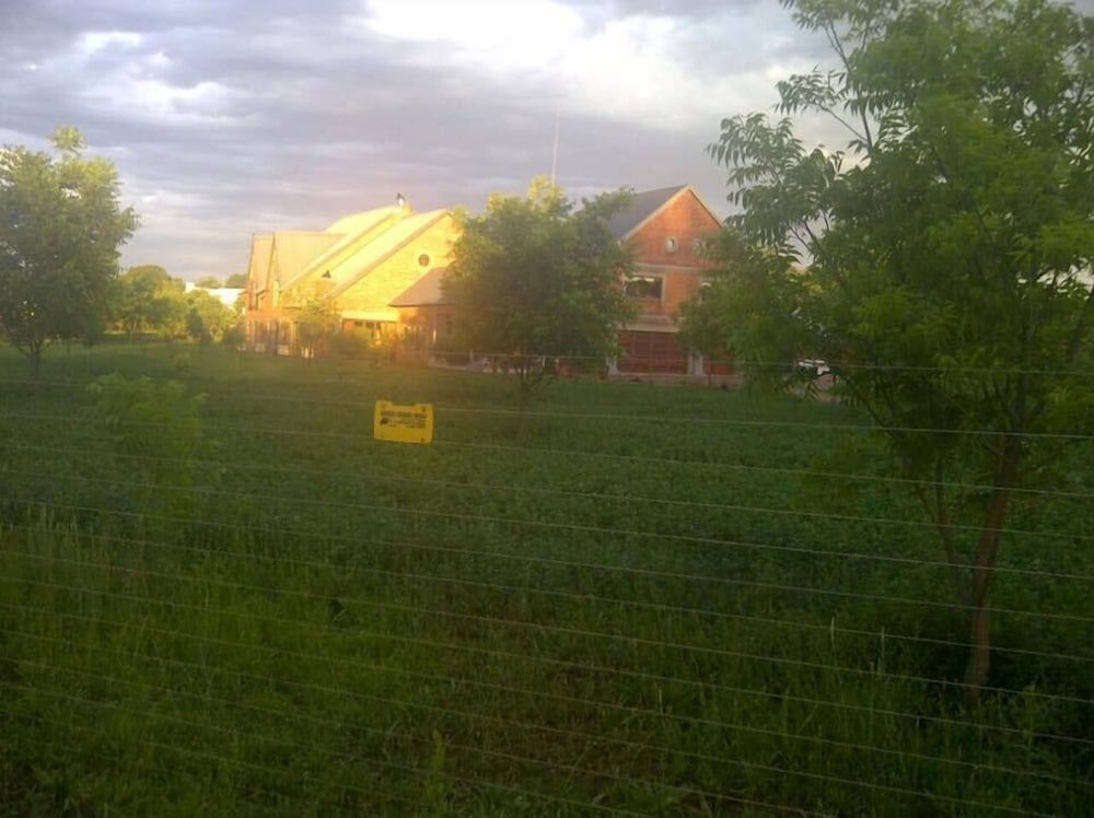 Millstream Inn Guesthouse -1 estrellas en Hartbeespoort