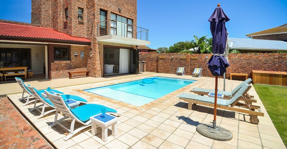 The River House -1 estrellas en Colchester