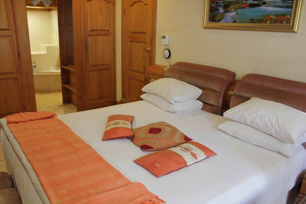 Tzaneen Guest House 2