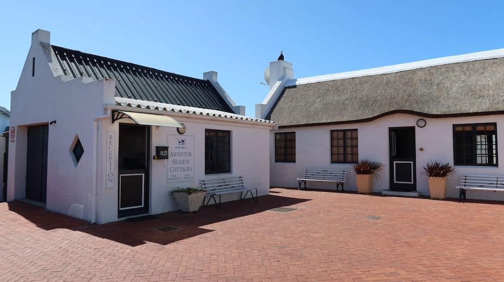 Arniston Seaside Cottages 2