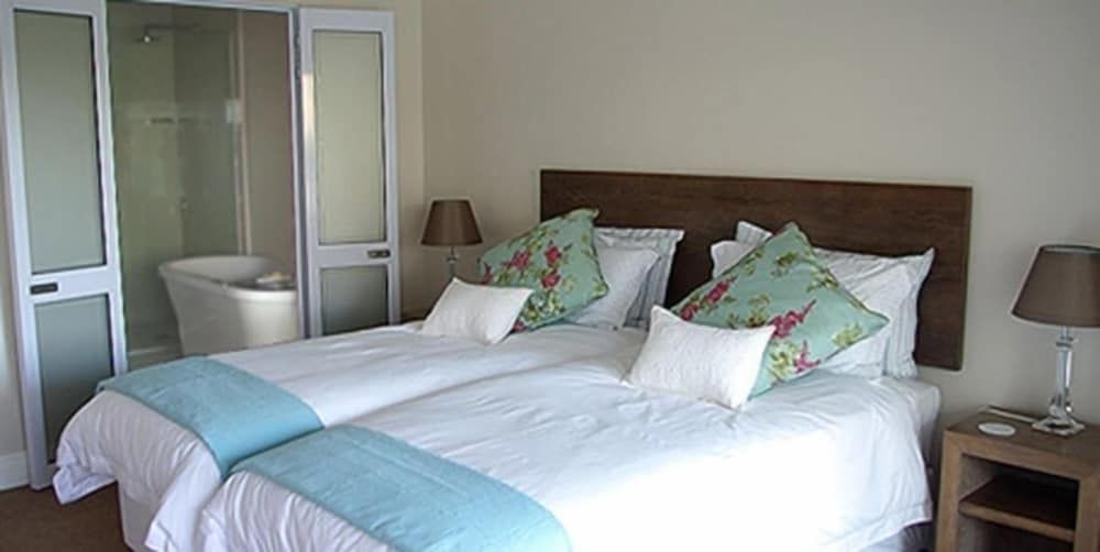 Kowie River Guest House 3