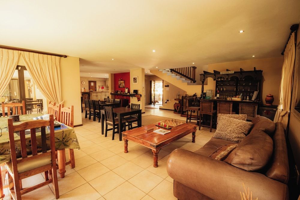 Blue Hills Lodge & Conference Centre 3