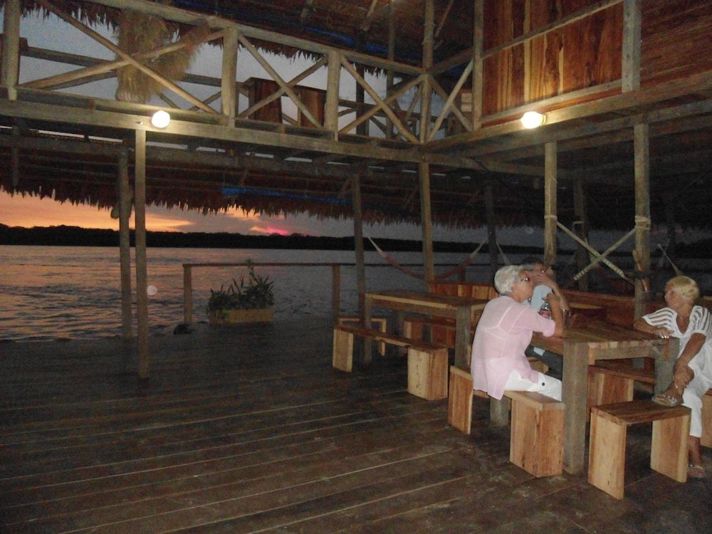 Kurupira Cabin Floating 2